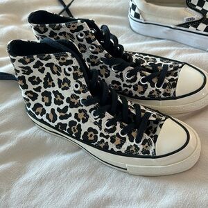 Leopard converse women’s size 7 high top